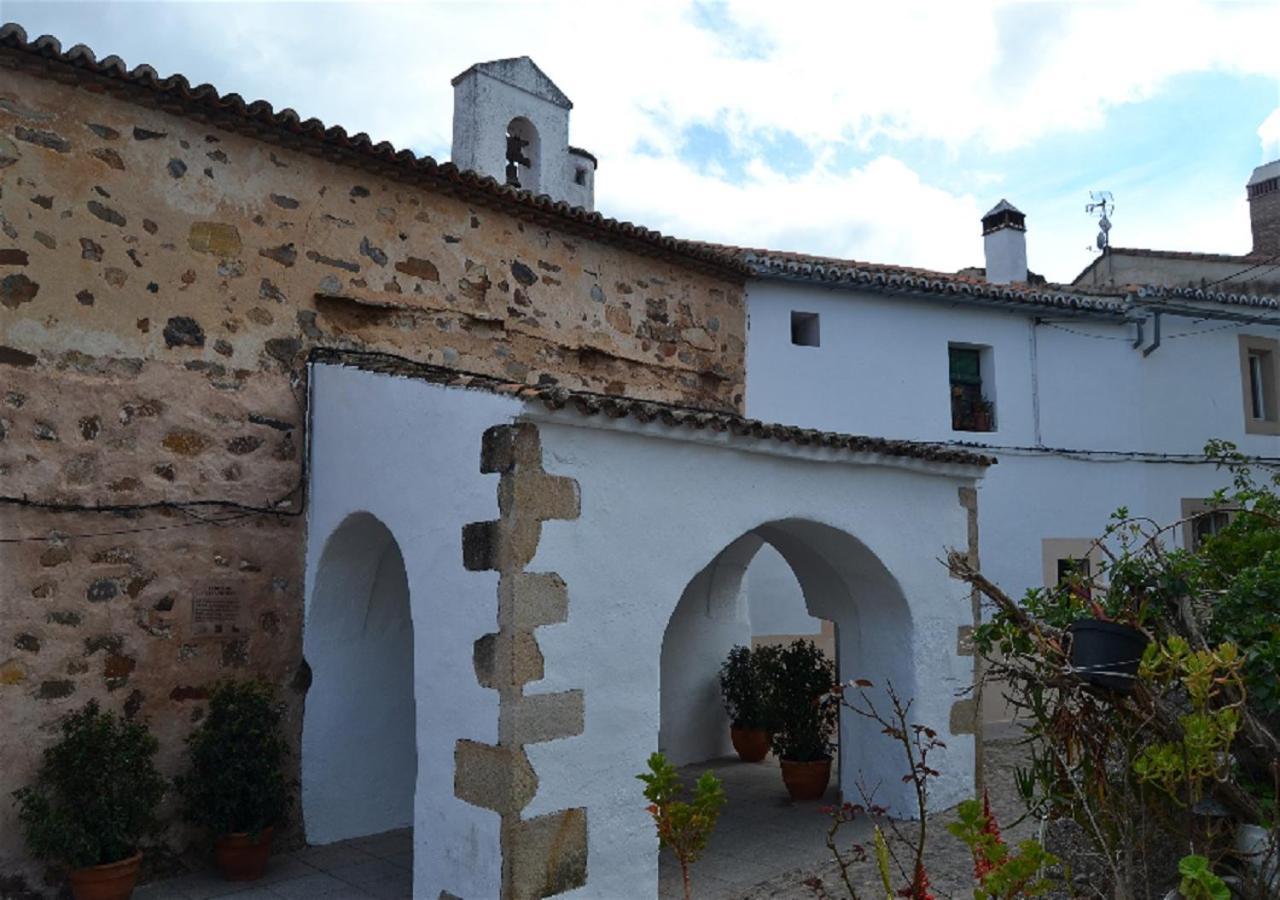 Apartamento Turistico Muralla De Касерес Экстерьер фото
